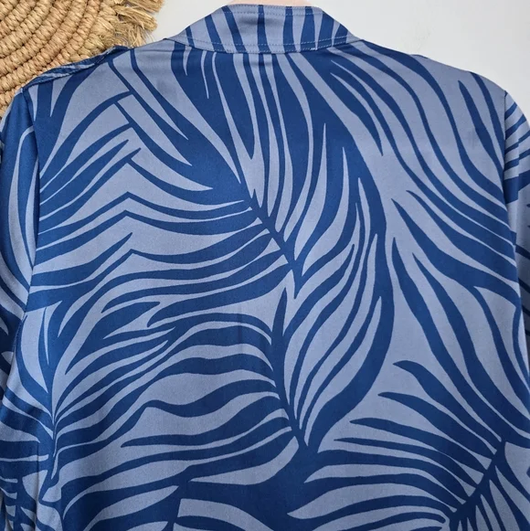 White House Black Market New Blue Satin Long Sleeve Collar Pocket Shirt Medium - Picture 9 of 13